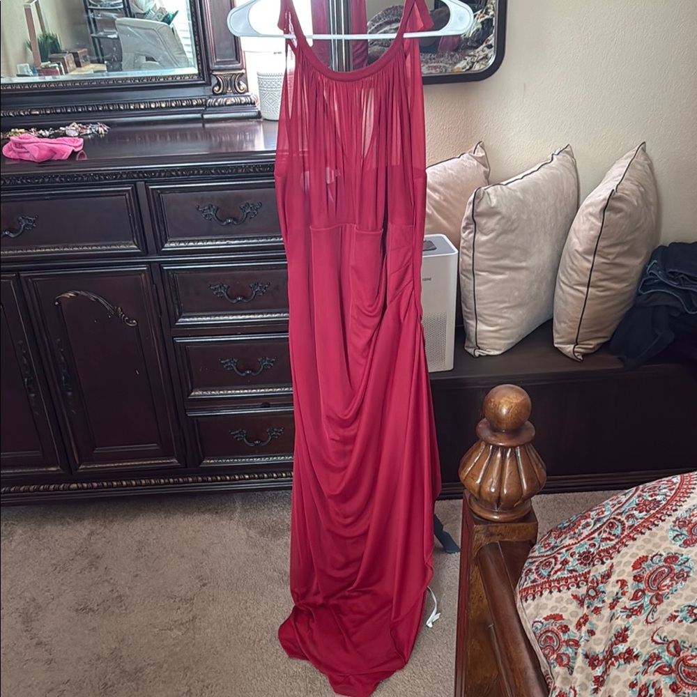 David's Bridal Red Sleeveless Spaghetti Strap Gown for Weddings